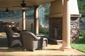 Backyards: Grills, barbecues, kitchens, fireplaces & pits: Image